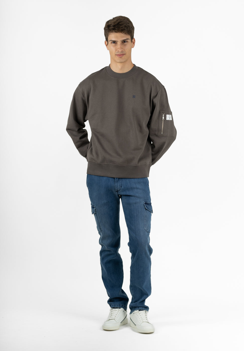 Crewneck Sweatshirt with Pocket in Charcoal