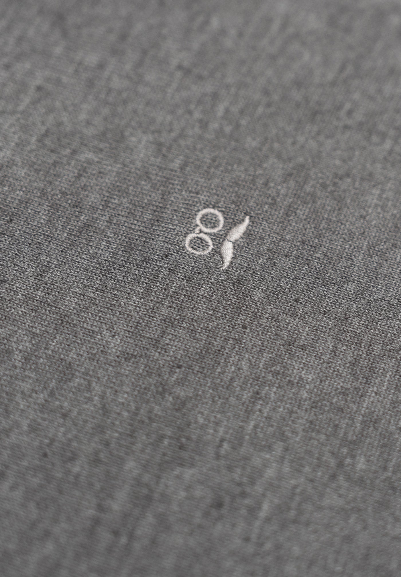 Jersey Cuello Pico Gris Oscuro