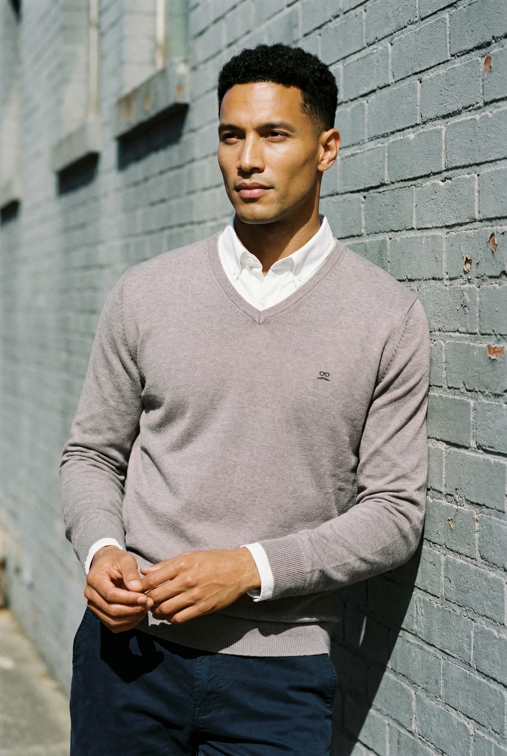 Jersey Cuello Pico Ciruela