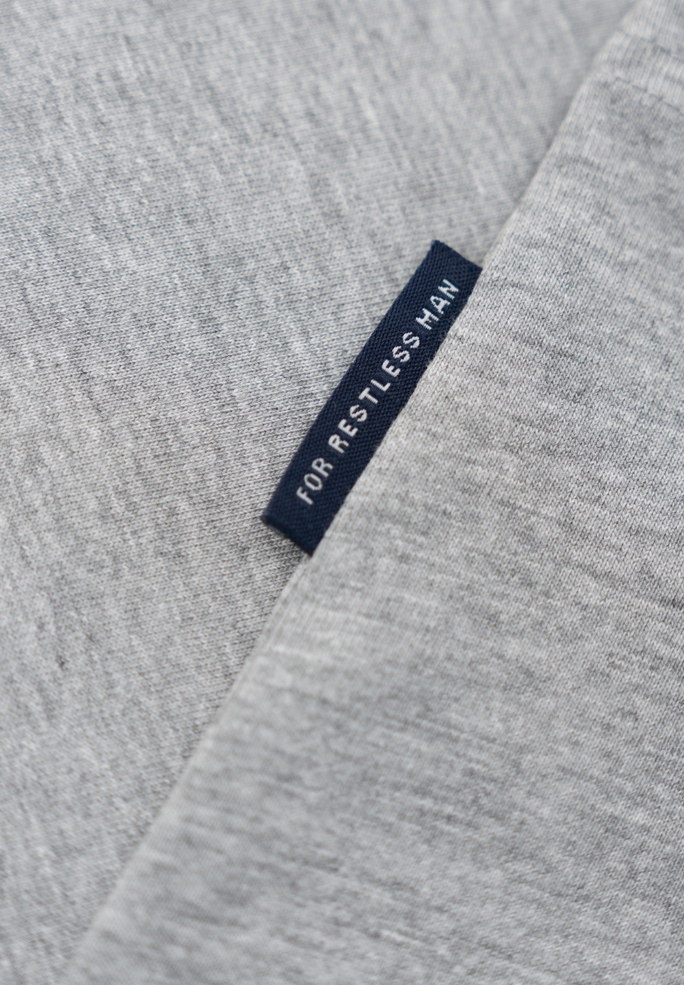 Camiseta Restless Gris