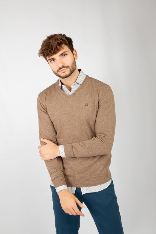 Jersey Cuello Pico Marrón